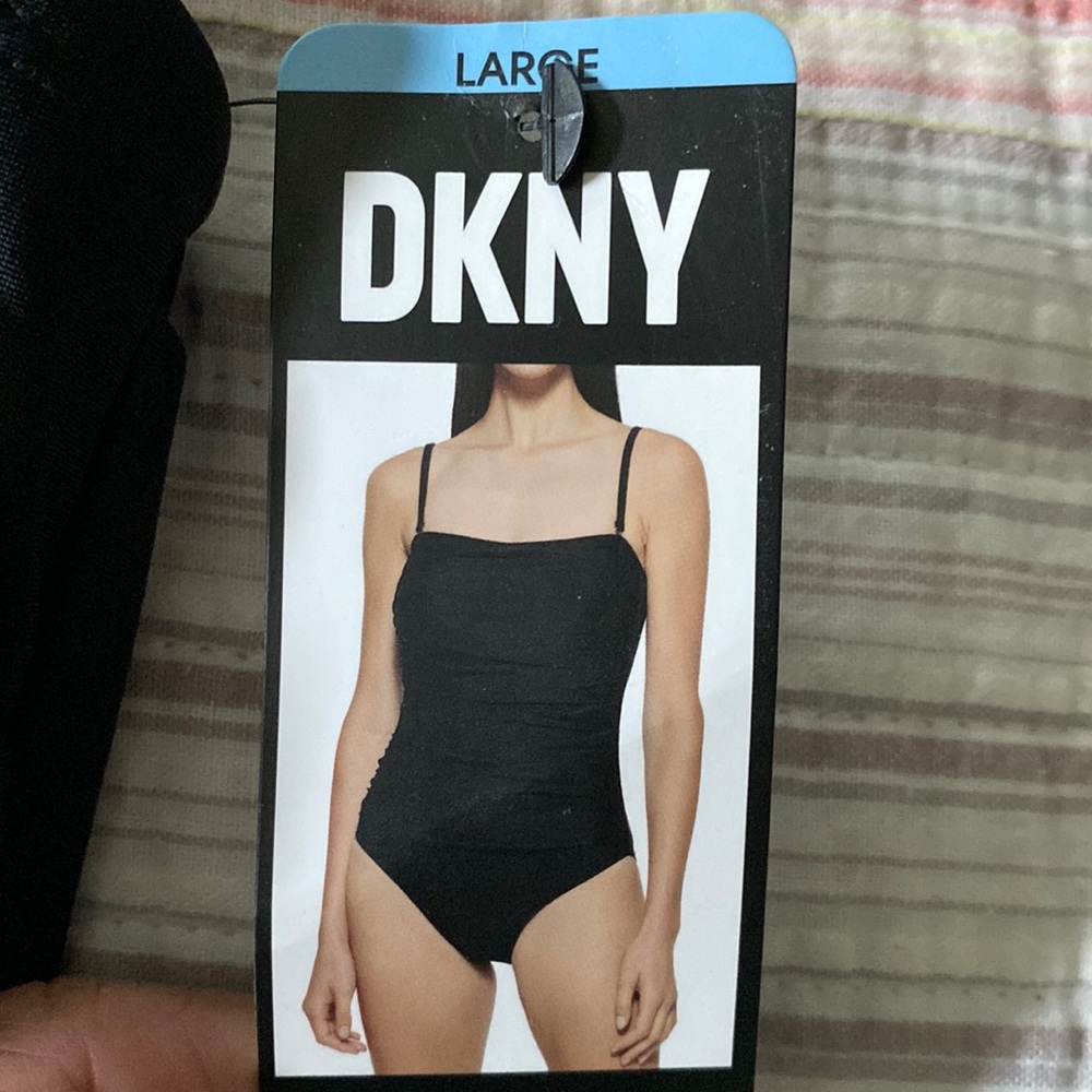 NWT DKNY one piece bandeau bathing suit with removable straps, black size large